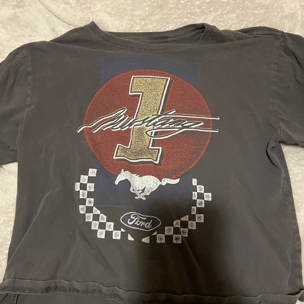 ford mustang cropped tee